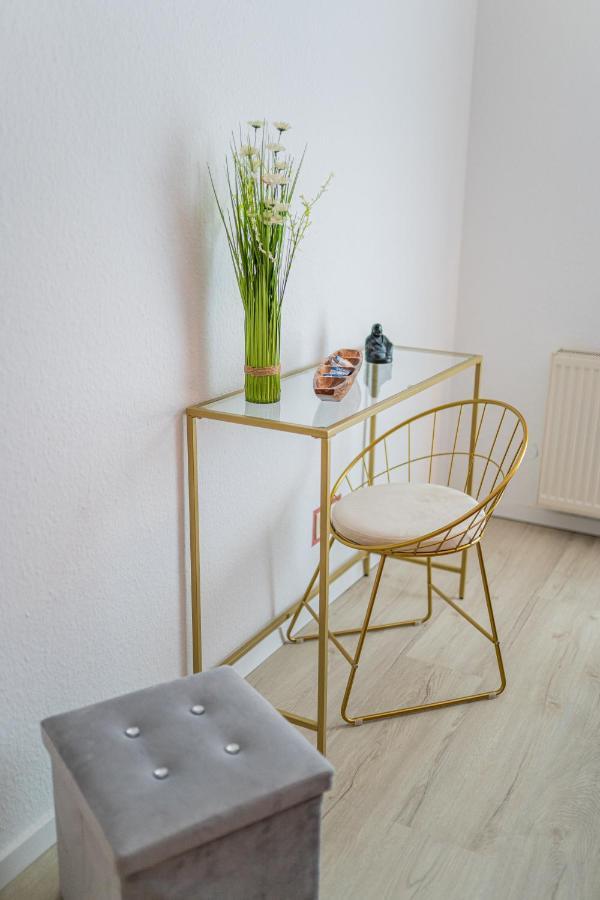 Golden Design Apartment Familie Business 6 Pers Buero Fitnessecke Naehe Messe Dus 1000 Mbit دوسبرغ المظهر الخارجي الصورة